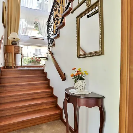 Rancho & Restaurant Vendégház Rewal